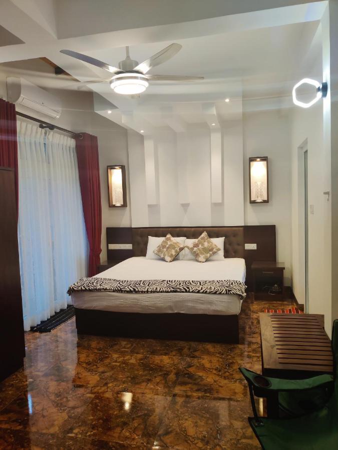 Y&Y Residence Κάντι Εξωτερικό φωτογραφία