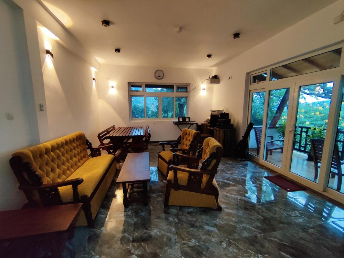 Y&Y Residence Κάντι Εξωτερικό φωτογραφία